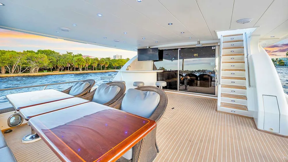yacht-570735