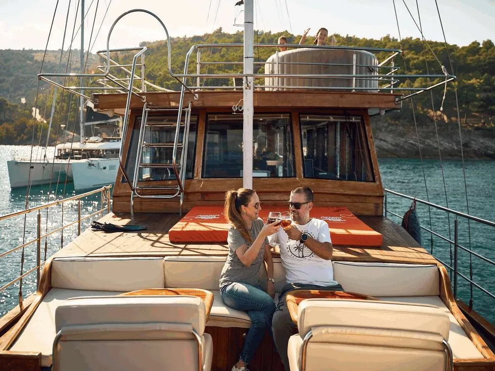 yacht-573299