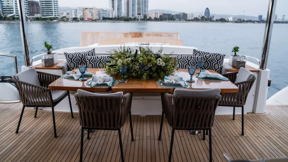 yacht-590511