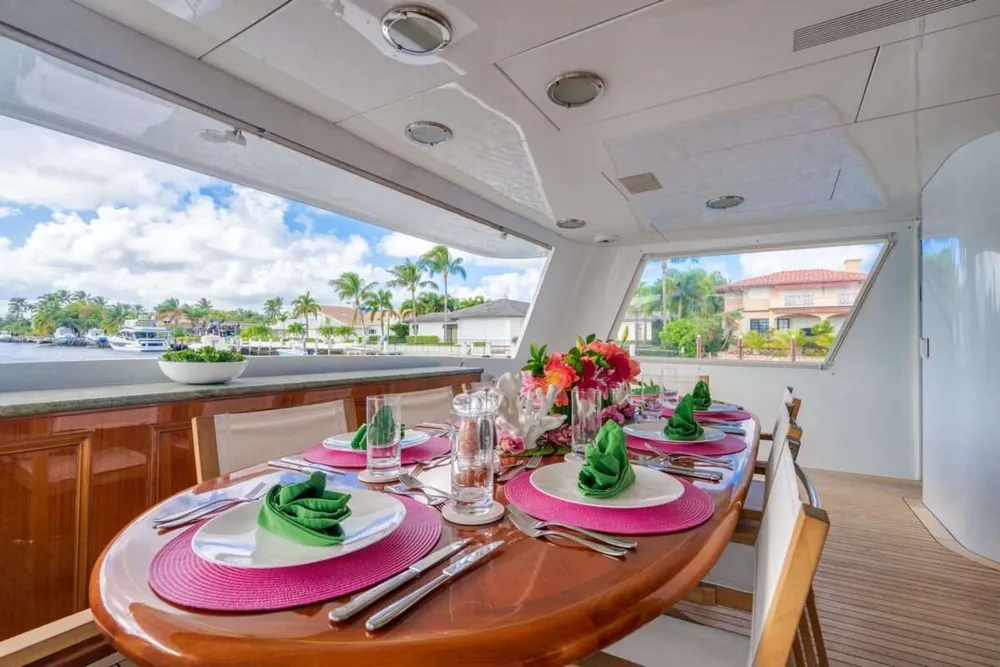 yacht-582307