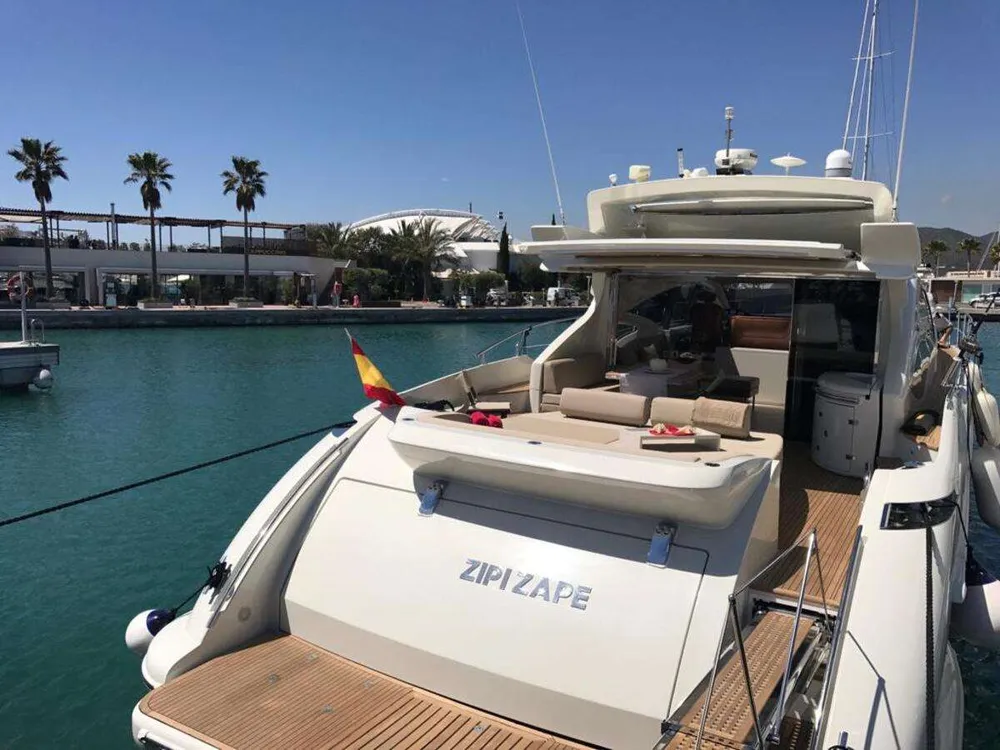 yacht-595323