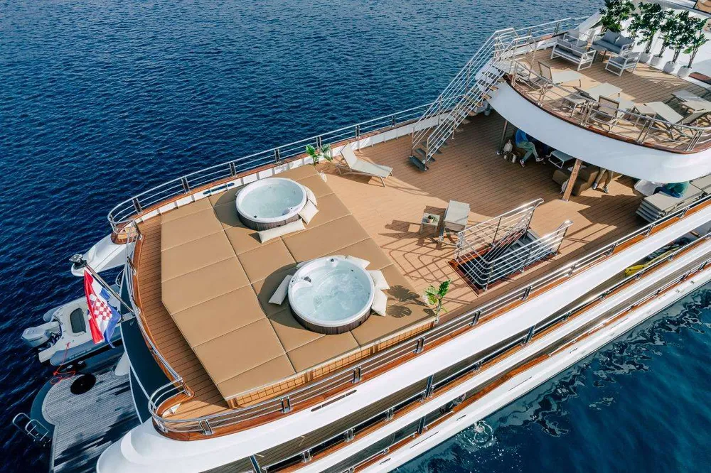 yacht-589090