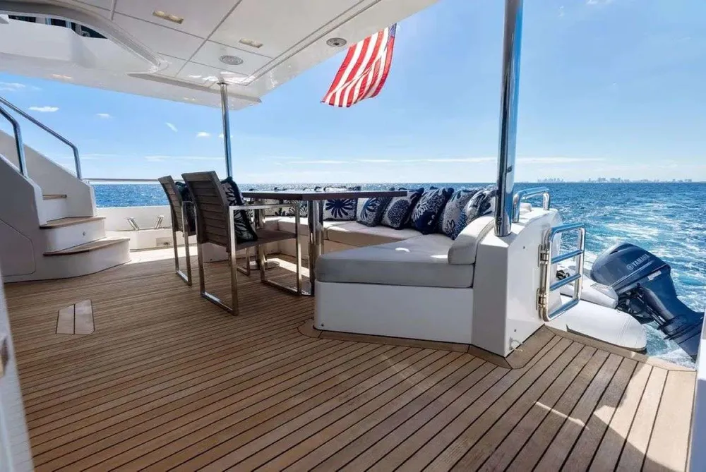 yacht-578039