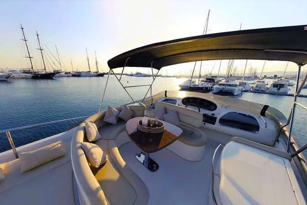 yacht-581759
