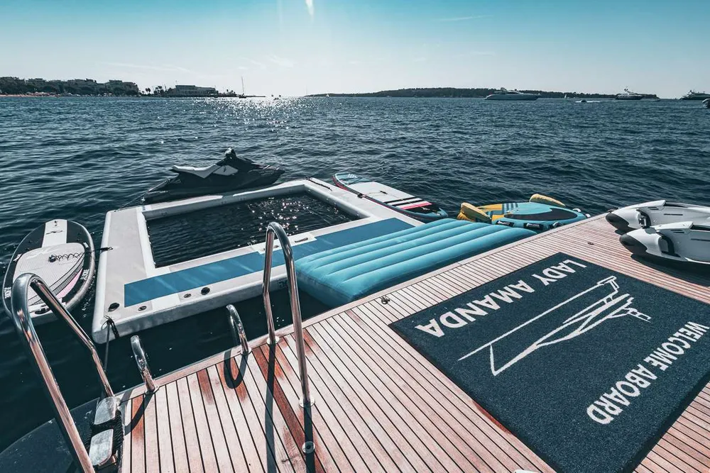 yacht-589124