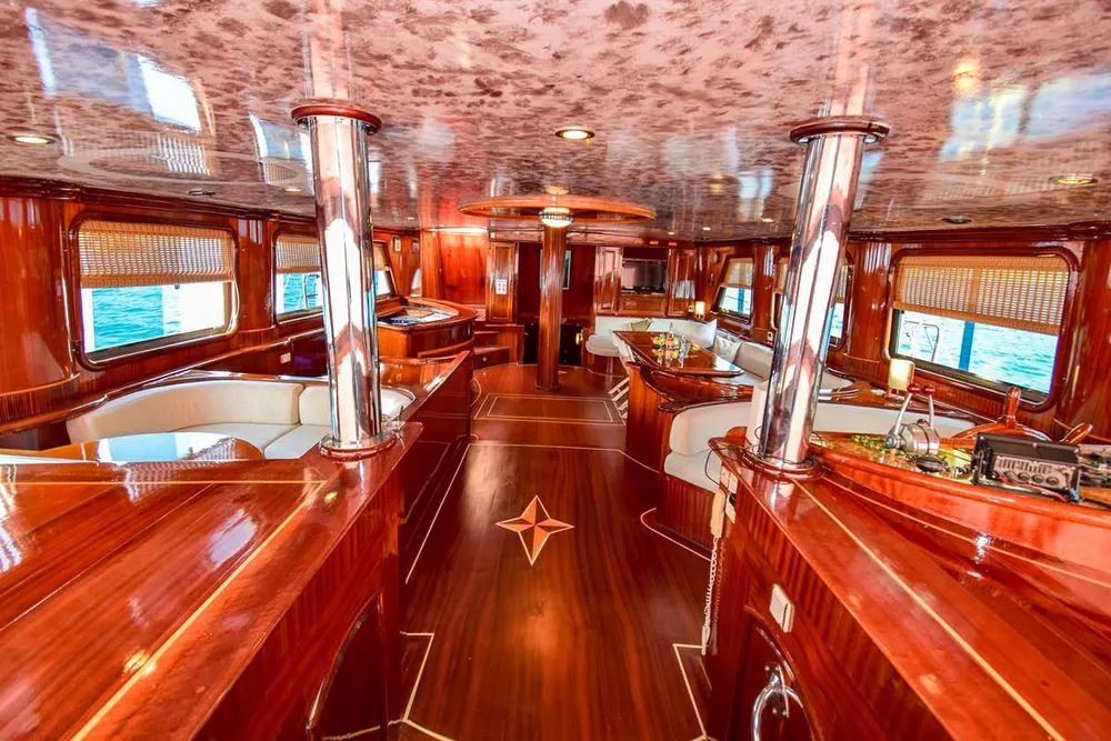yacht-583646