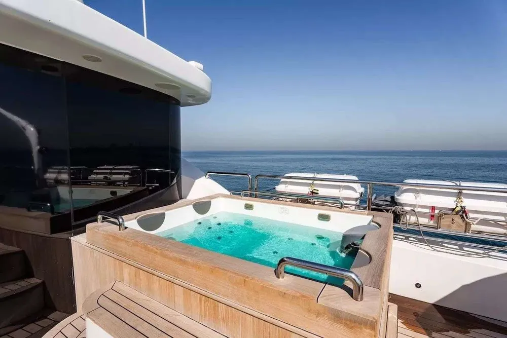 yacht-589834