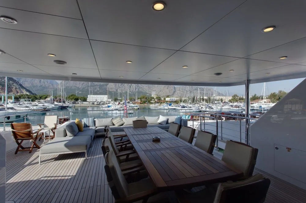 yacht-571230