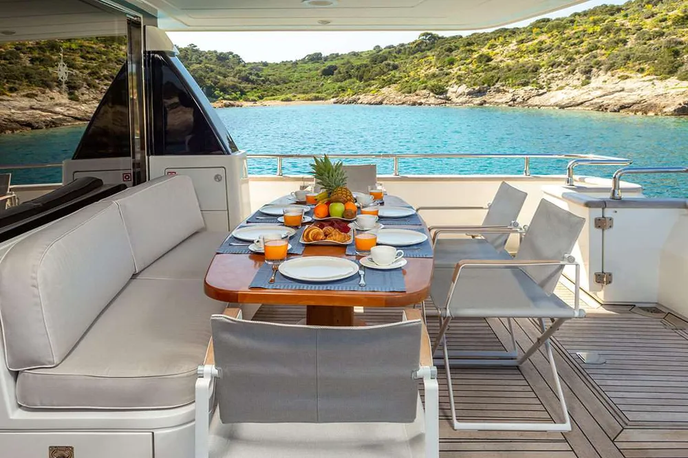 yacht-560912