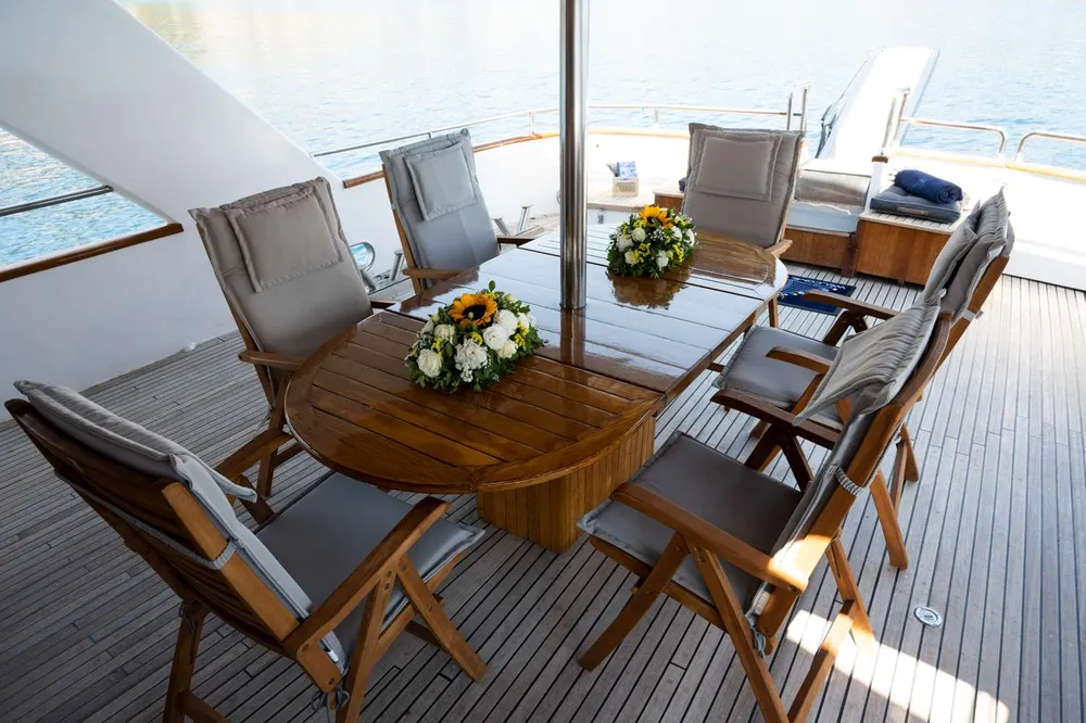yacht-572692