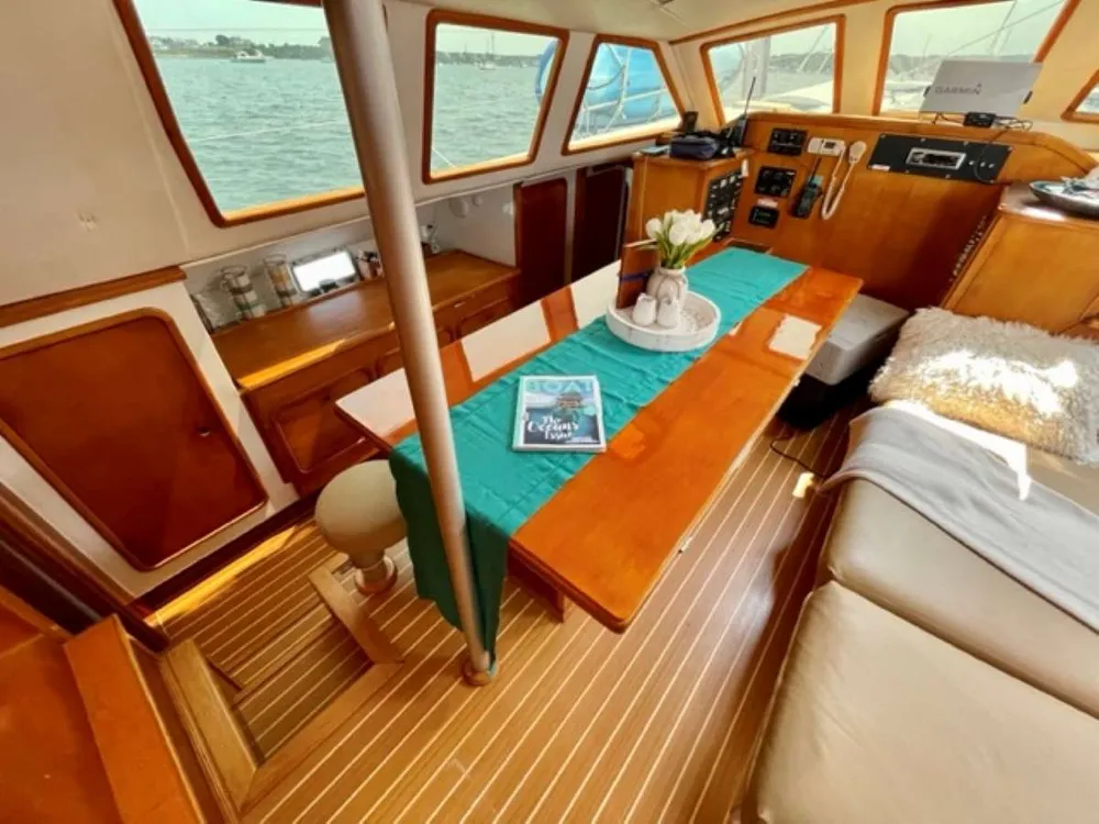yacht-582246