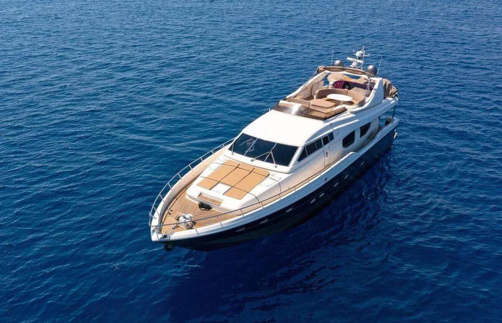 yacht-575358