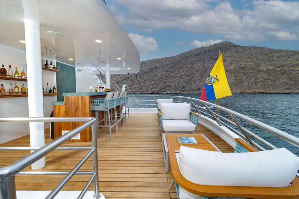 yacht-586946