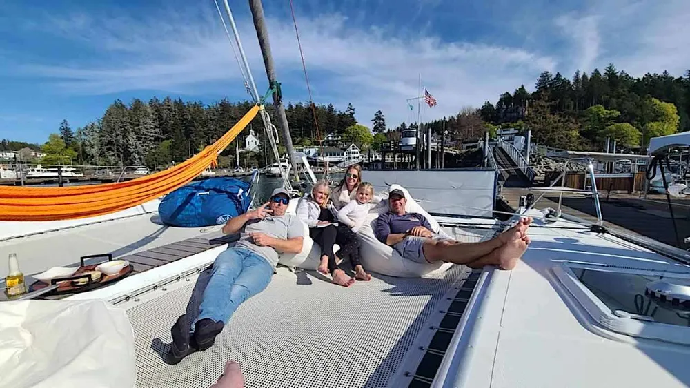yacht-582254
