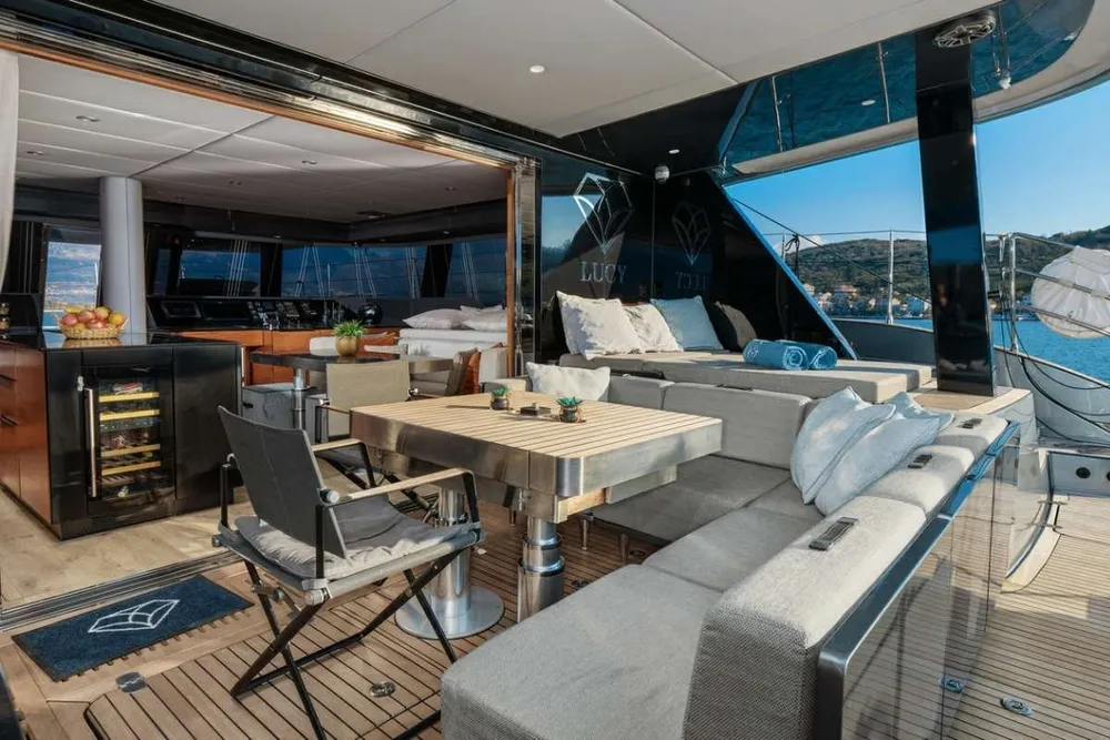 yacht-597785
