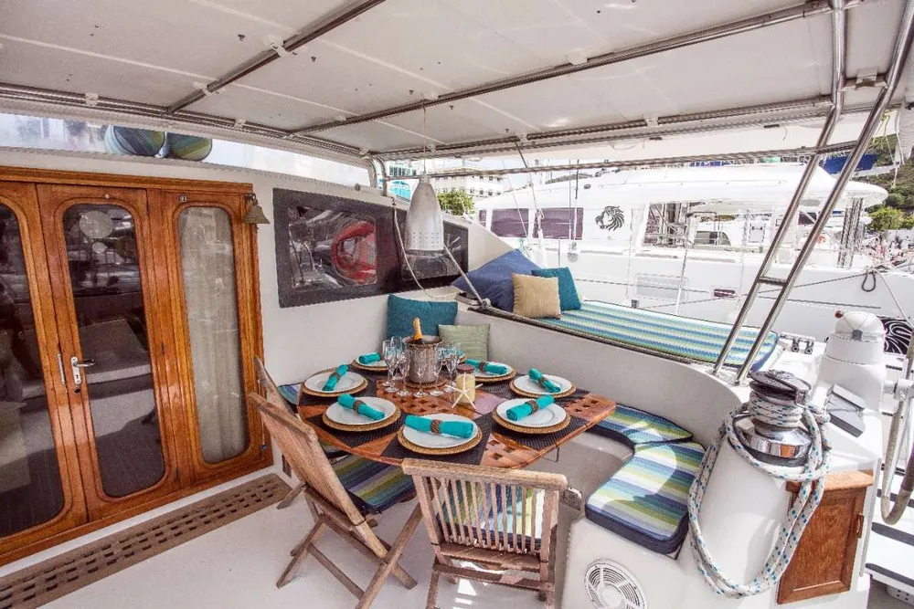 yacht-579702