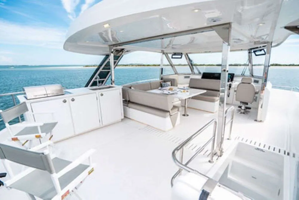 yacht-573787