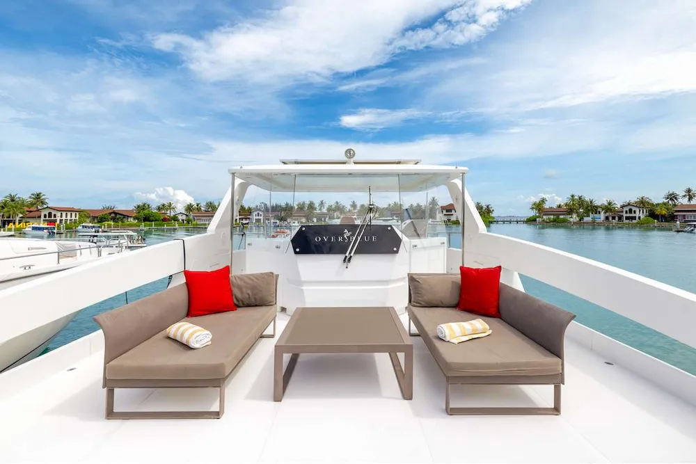 yacht-587834