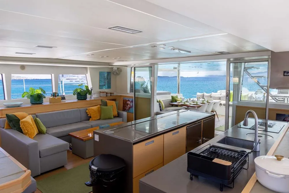 yacht-576696