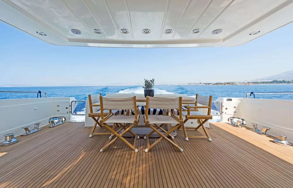 yacht-574789
