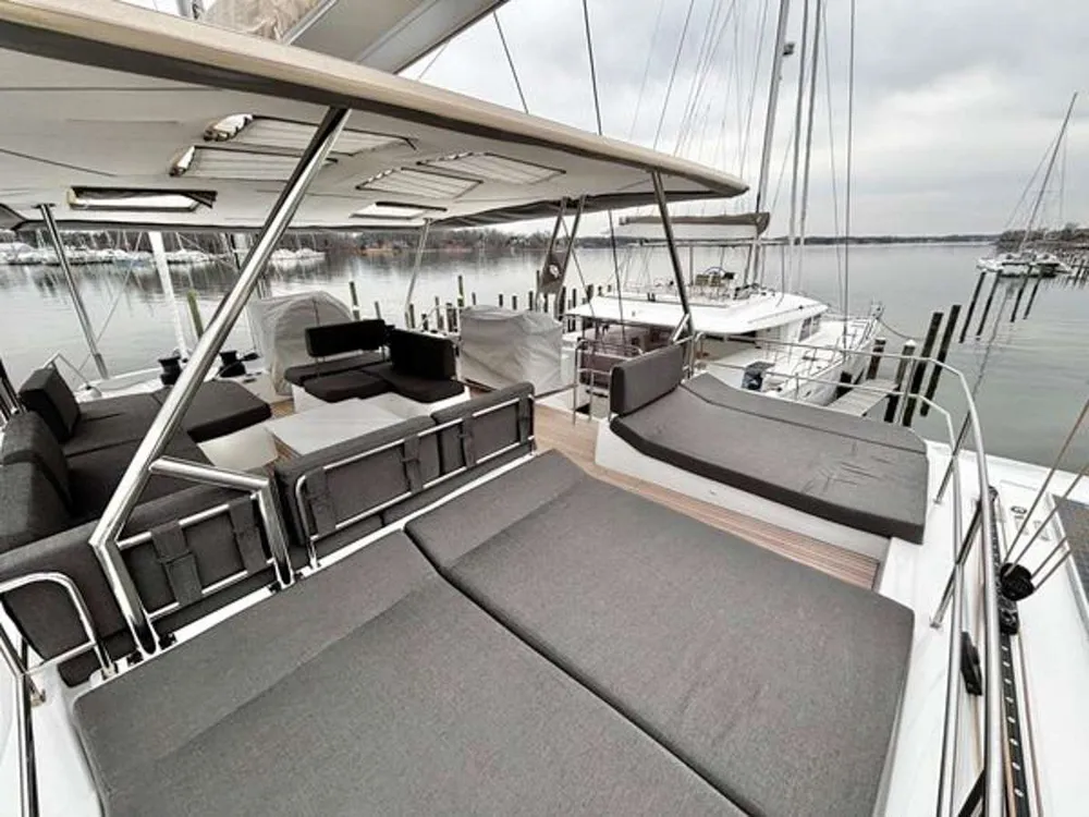 yacht-571790