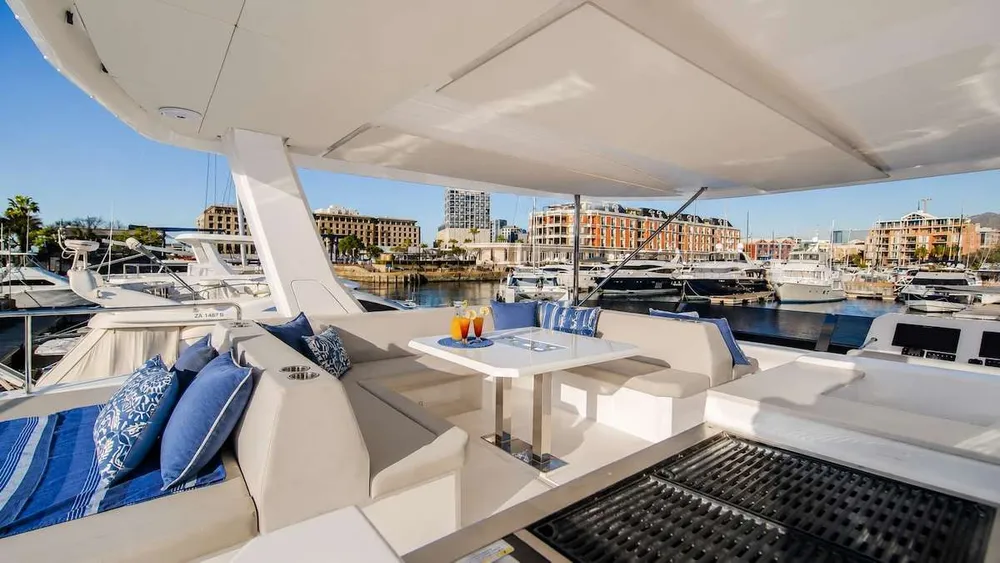 yacht-550965
