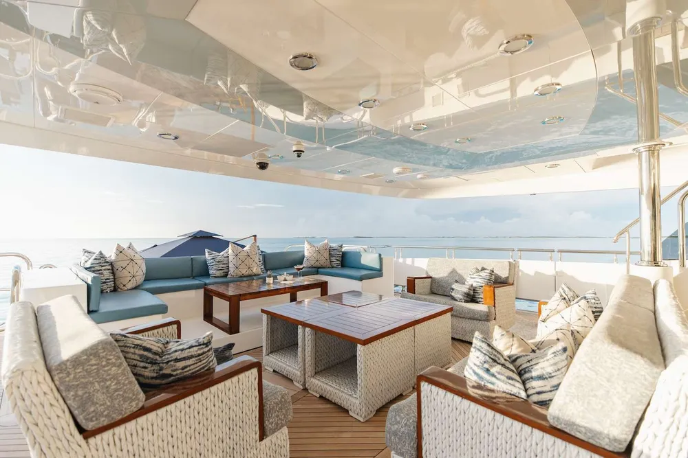 yacht-582969
