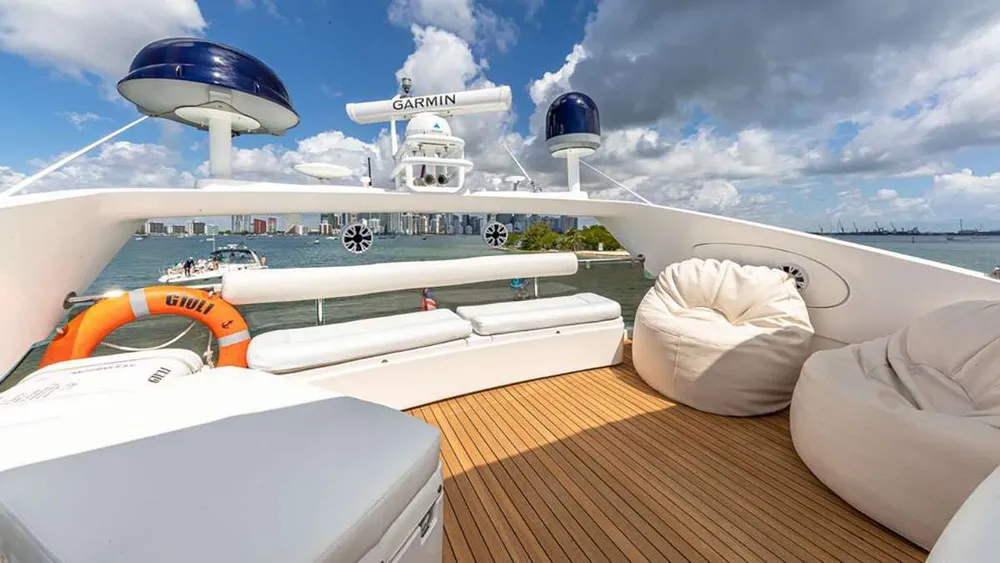 yacht-596309
