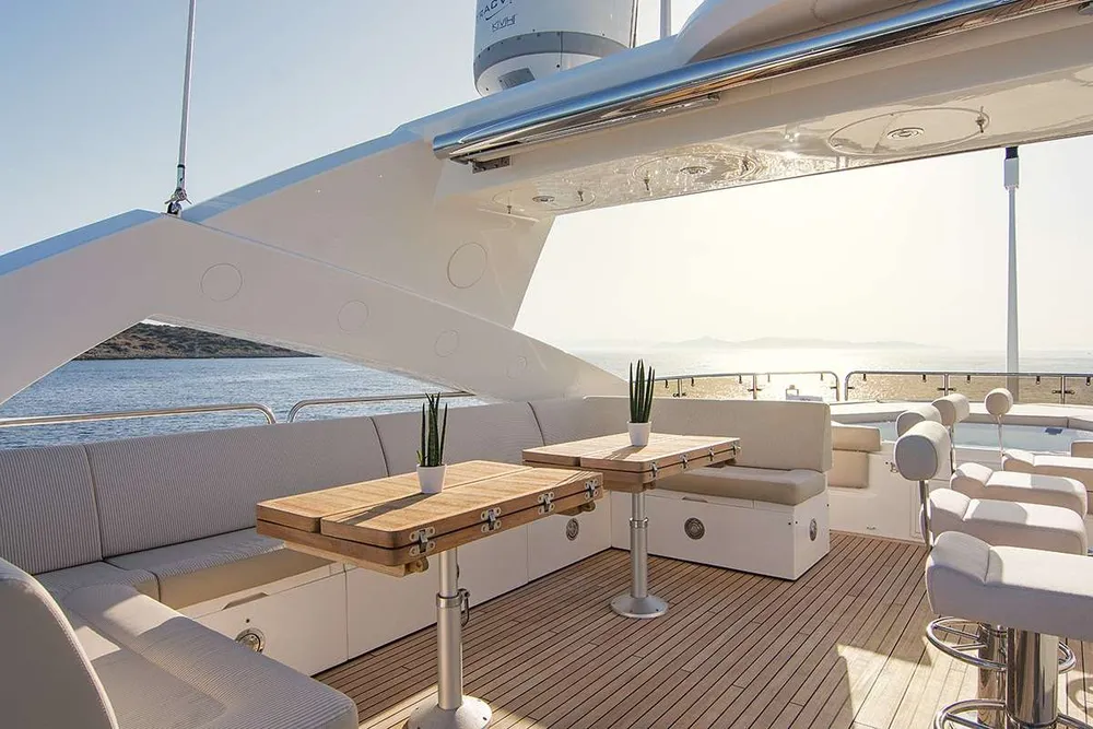yacht-596724