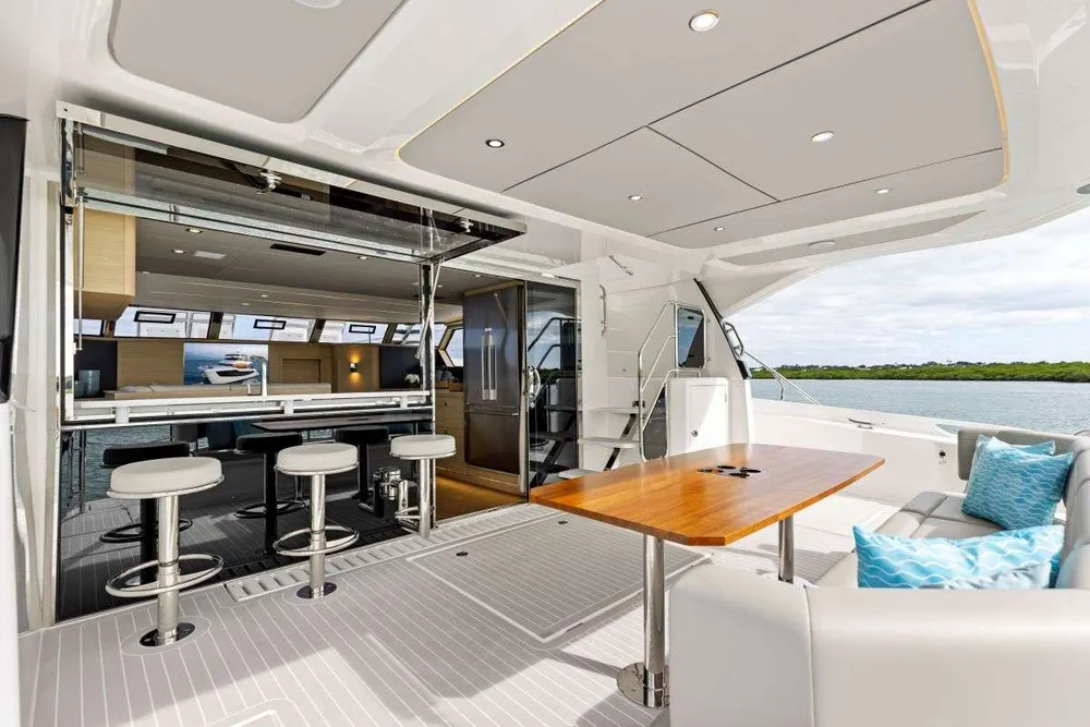 yacht-567459