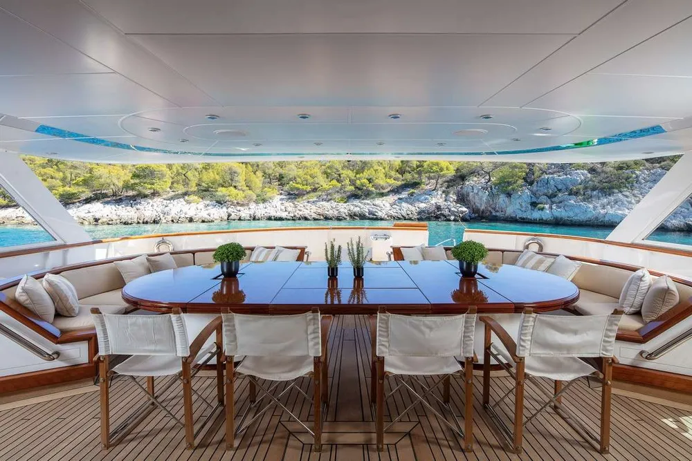 yacht-575523