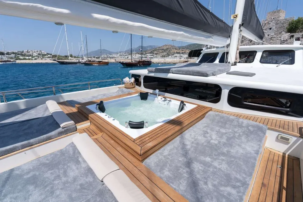 yacht-578199