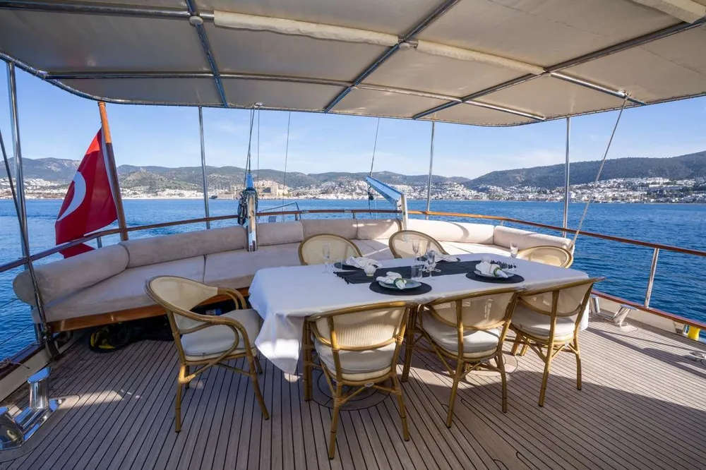 yacht-597290