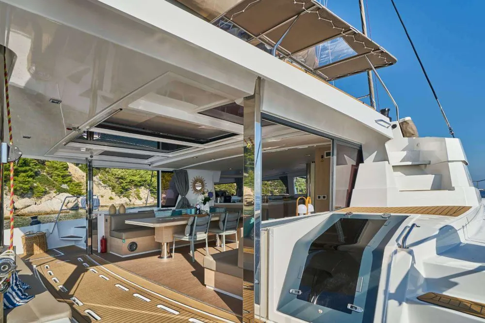 yacht-557677