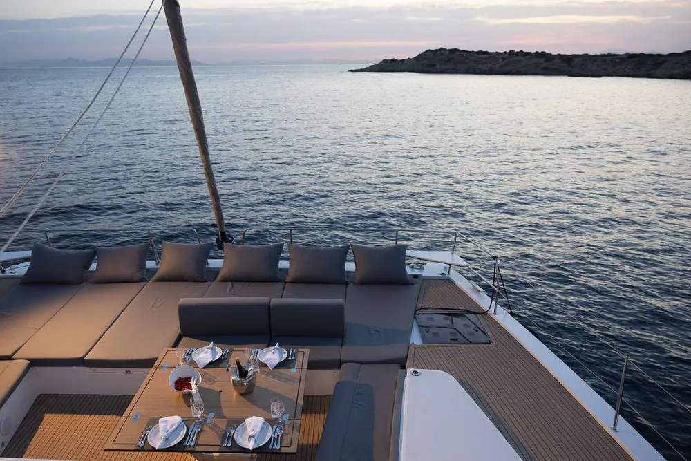 yacht-597476