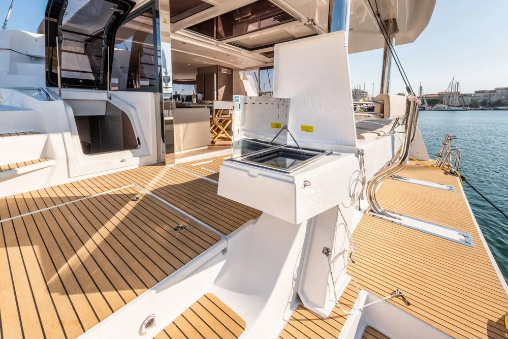yacht-595474