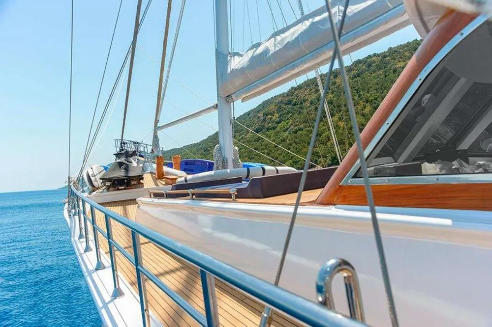 yacht-592119