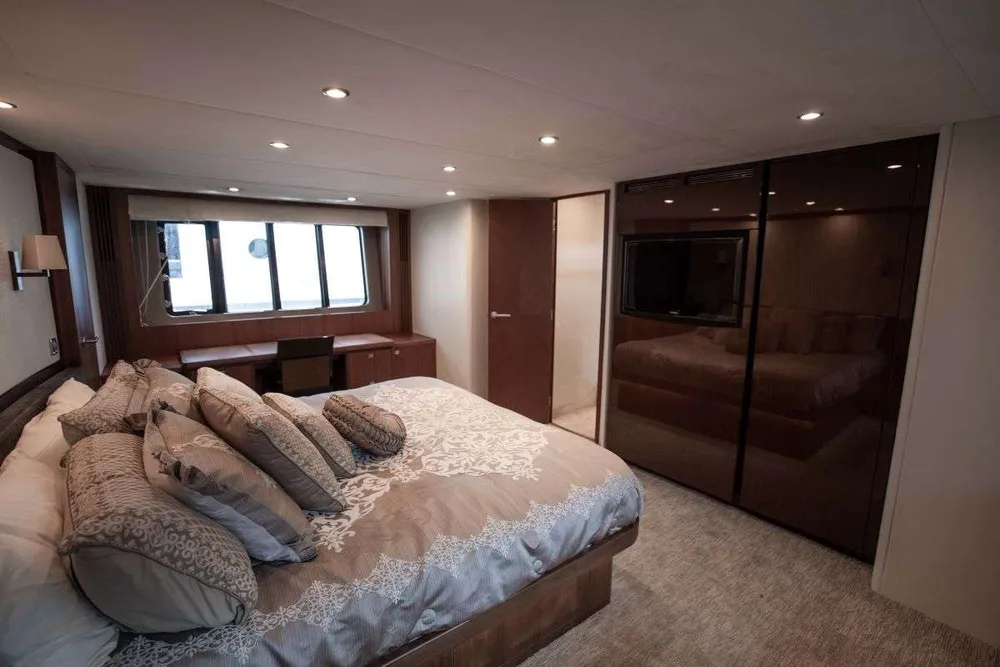 yacht-572653