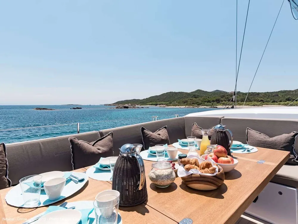 yacht-573616