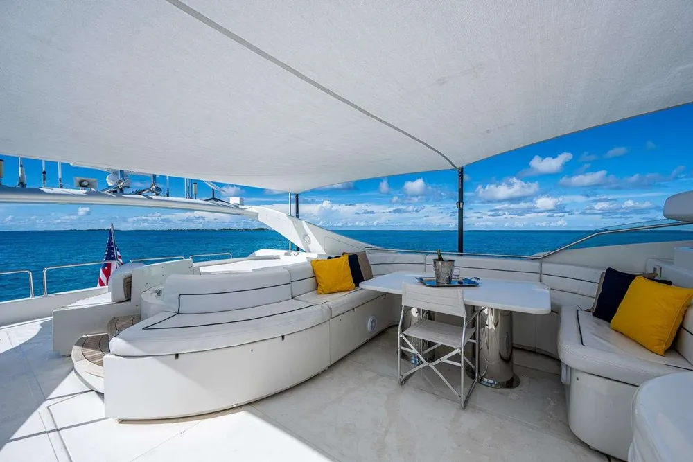 yacht-559837