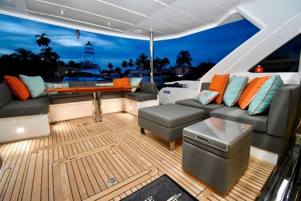 yacht-593790