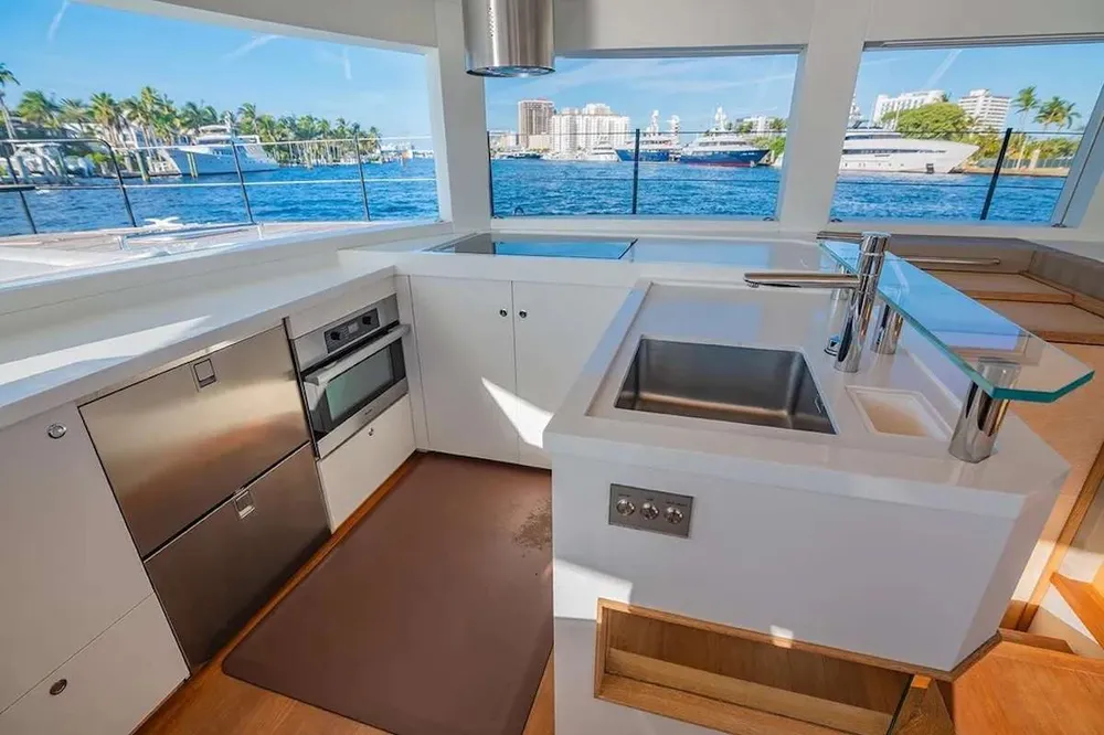 yacht-558479