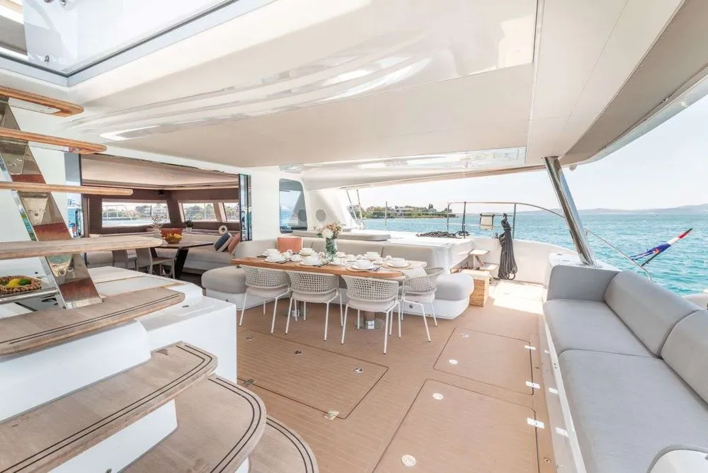 yacht-570209