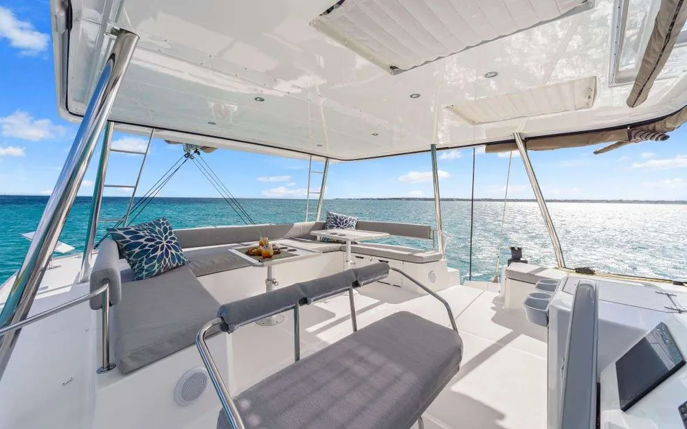 yacht-557383