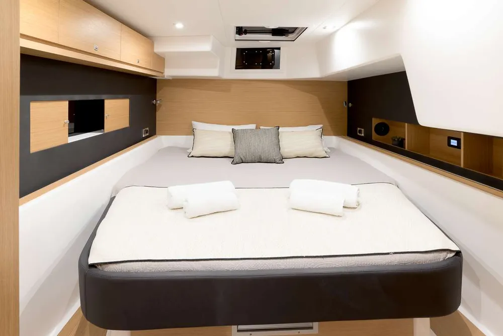 yacht-590612