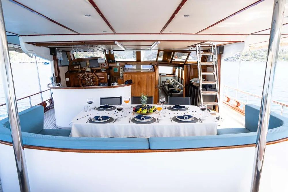 yacht-572744