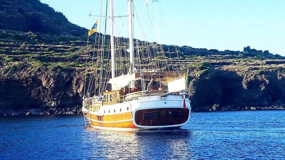 yacht-591369