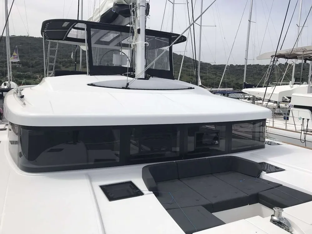 yacht-582058