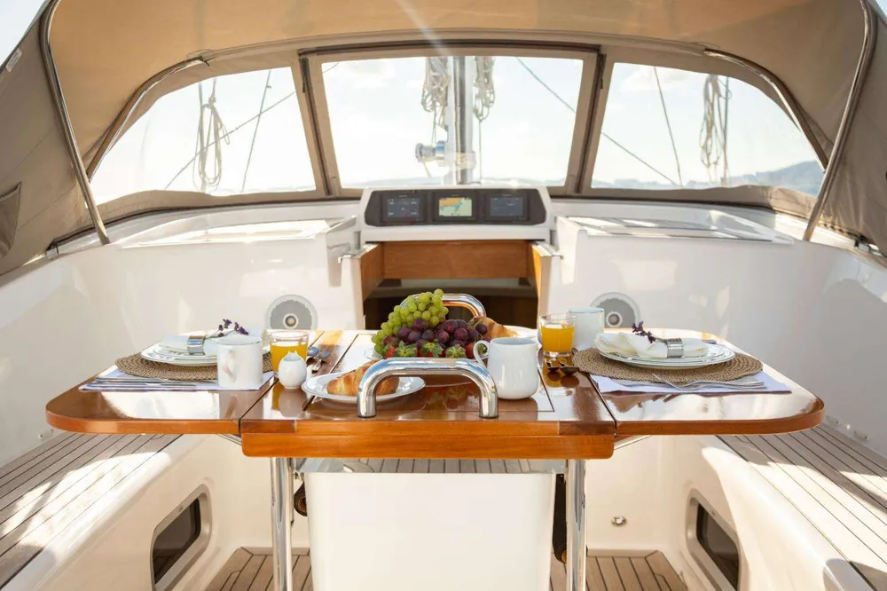 yacht-550358