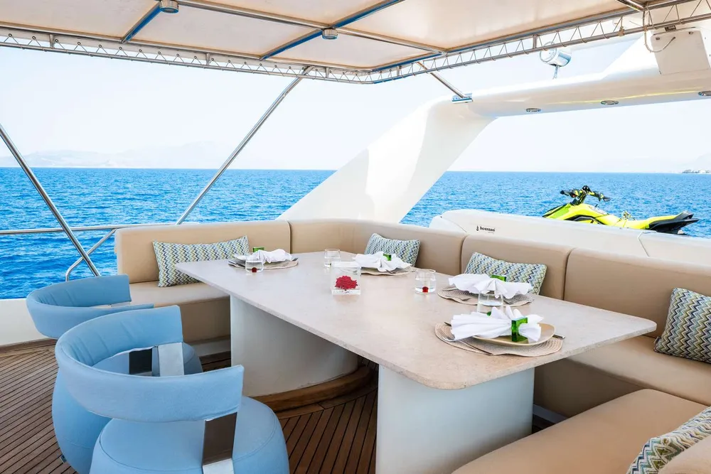 yacht-598404